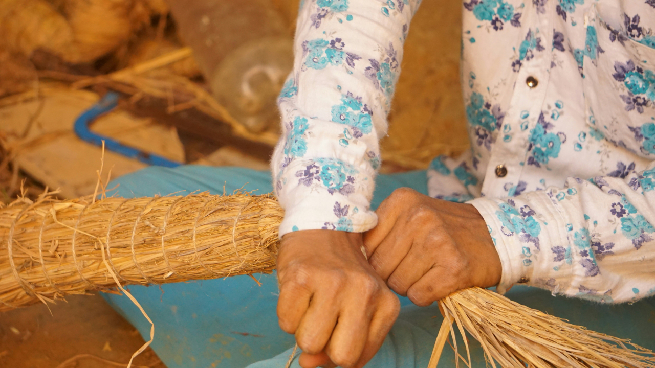 Kerajinan Tangan Tradisional