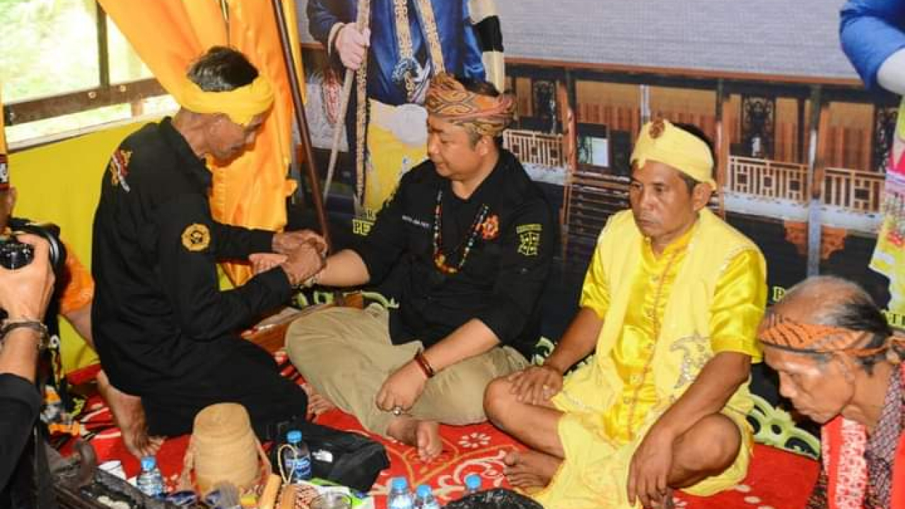 Hadiri Ritual Adat Meruba, Sekda Ketapang Jelaskan Sejarah Kerajaan Hulu Aik