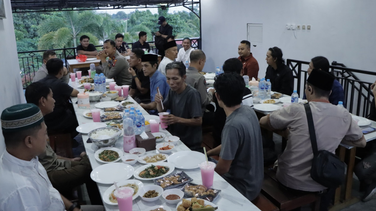 Polres Ketapang dan AJK Pererat Sinergi Melalui Buka Puasa Bersama
