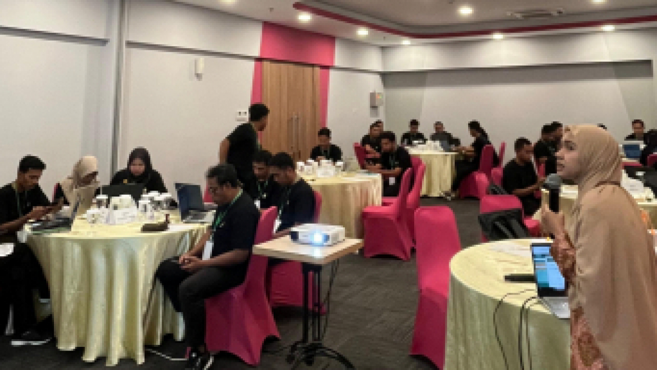 Desa Air Upas Ikuti Pelatihan Aplikasi DIGIDES Kloter 7 di Ketapang