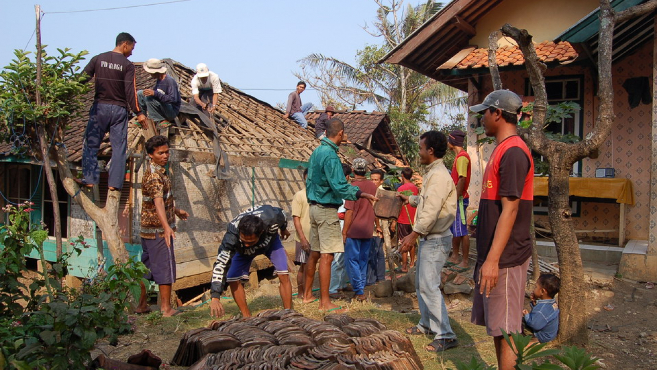 Sosial & Kearifan Lokal Masyarakat