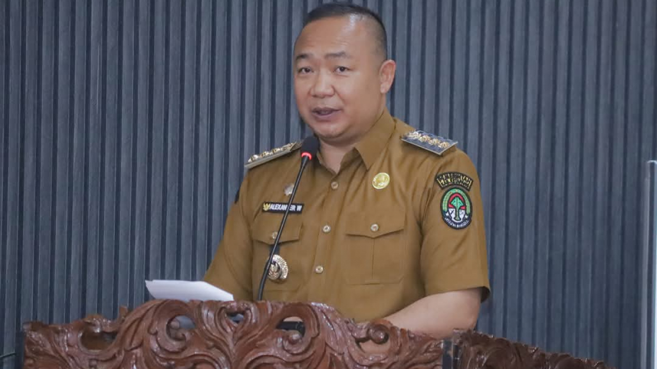 PIDATO PERDANA BUPATI KABUPATEN KETAPANG DI RAPAT PARIPURNA DPRD KETAPANG