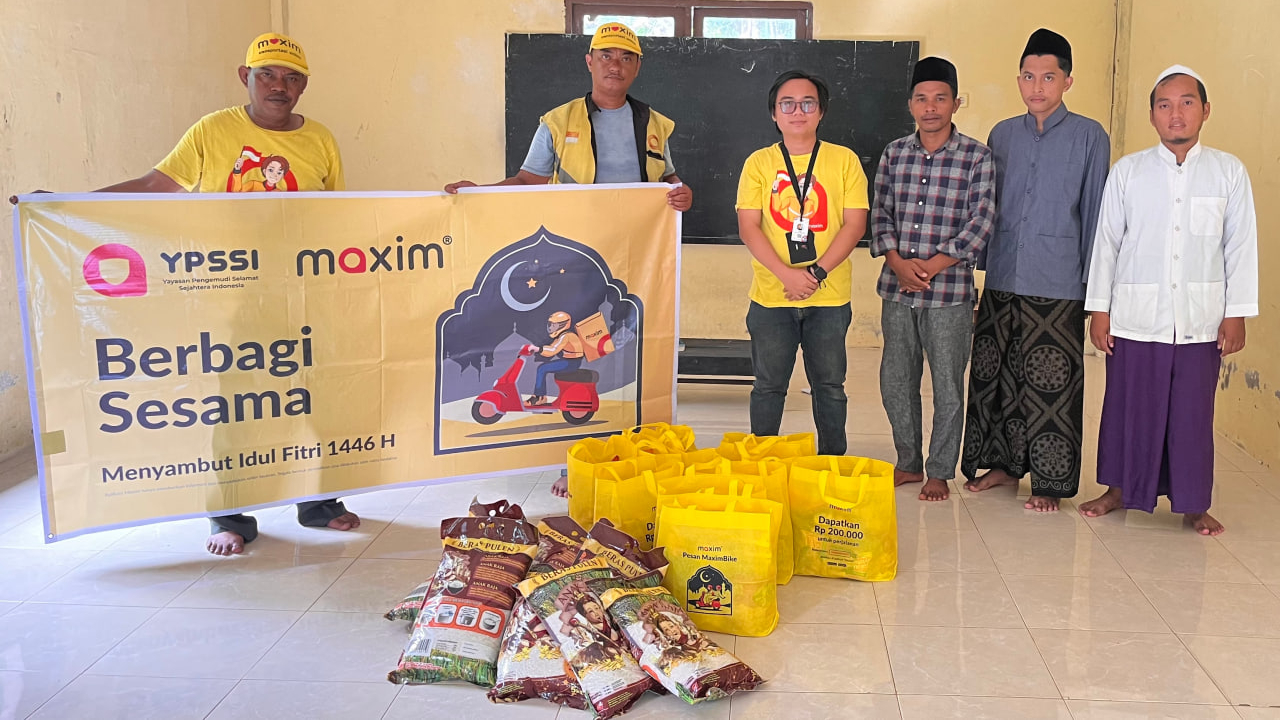 Kampanye Ramadhan YPSSI 2025: Maxim Santuni Anak Yatim Piatu Dengan Sembako Di Pontianak