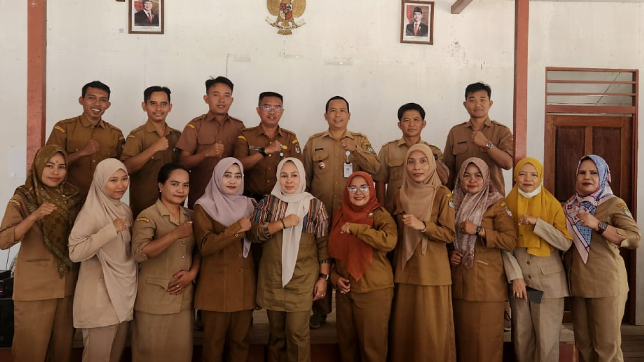 Pertemuan Rutin Forum Komunikasi Sekdes Se-kecamatan Sungai Melayu Rayak di Sungai Melayu Baru