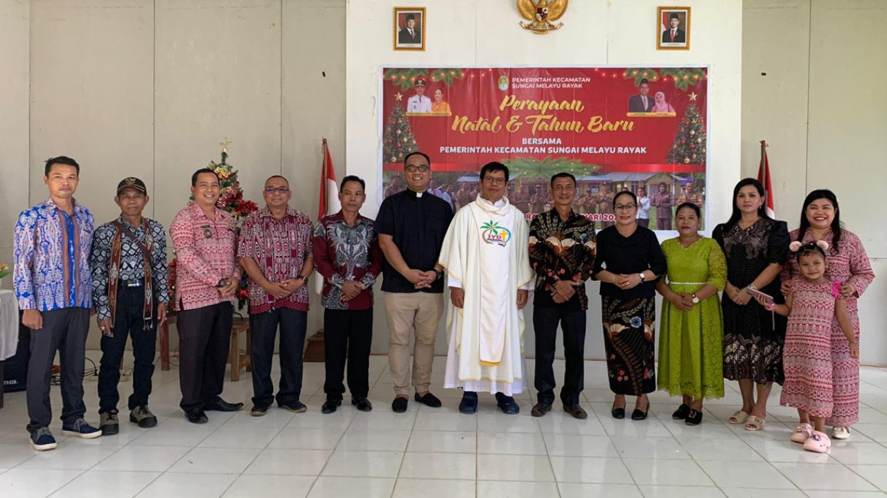 Perayaan Natal Dan Tahun Baru Di kecamatan Sungai Melayu Rayak