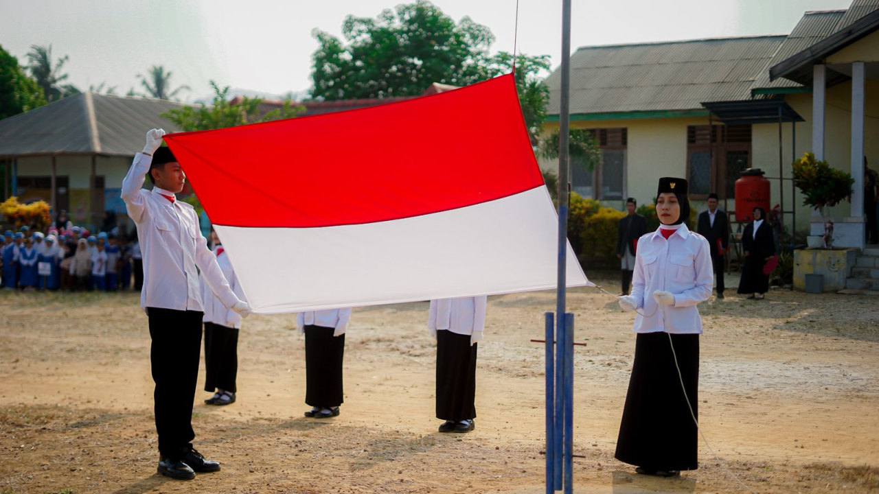 Upacara HUT RI ke 81 Berlangsung Khidmat di Desa Kepuluk