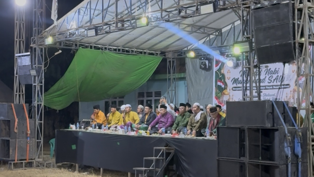 Safari Sholawat Kecamatan Sungai Melayu Rayak di Desa Kepuluk