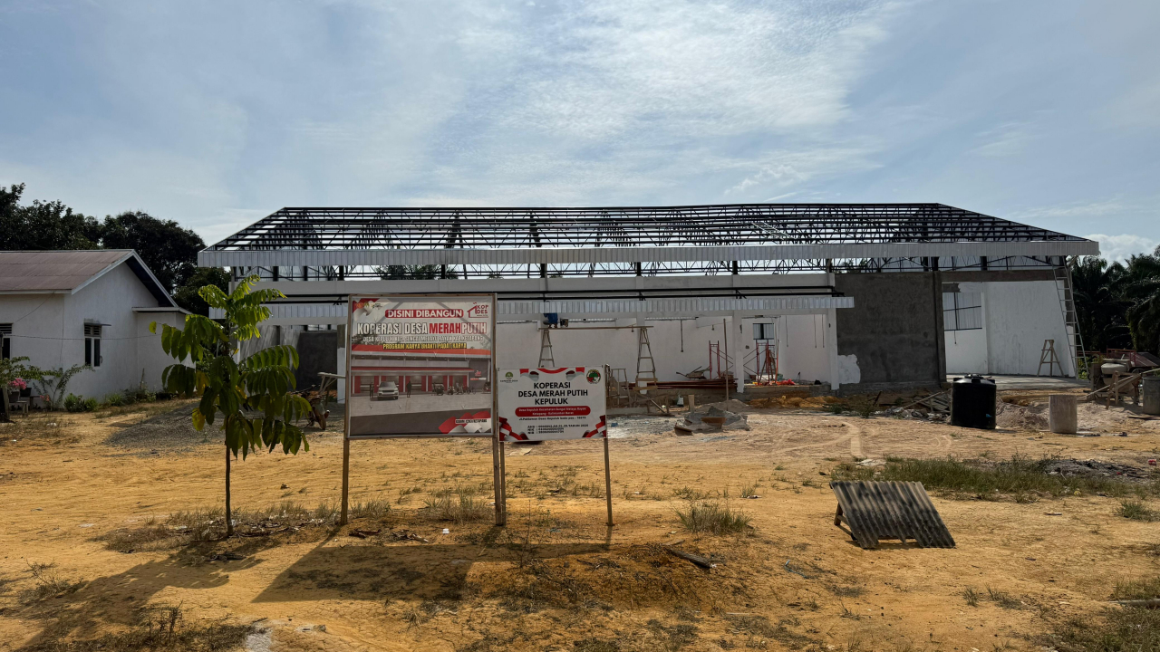 Progres Mantap: Gedung Koperasi Kepuluk Tahap Akhir!