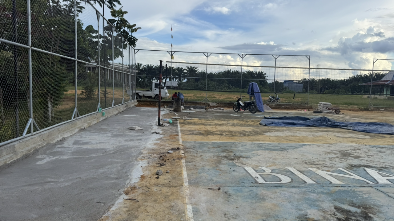 Pengecoran Lapangan Voli: Desa Kepuluk Semakin Berkemajuan