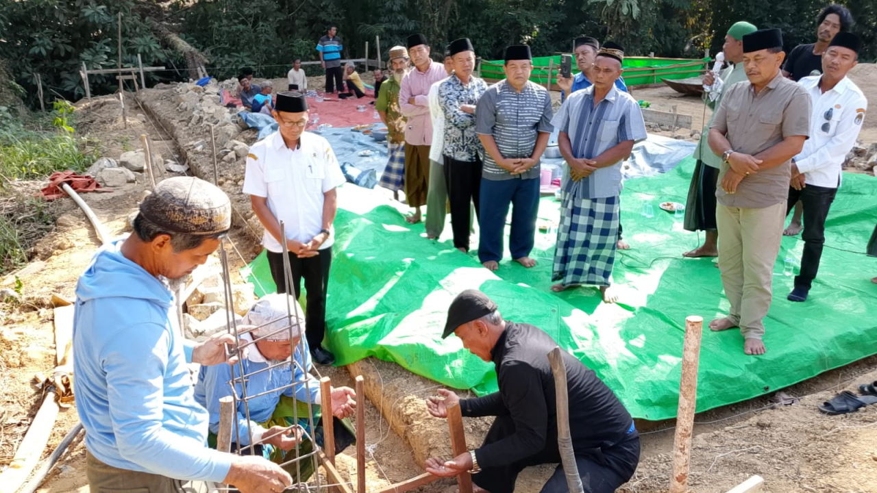 PELETAKAN BATU PERTAMA PEMBANGUNAN TPQ
