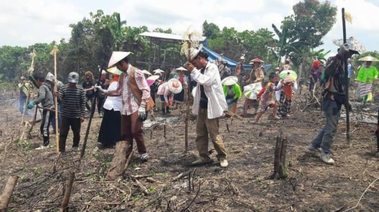 Modernisasi Layanan Administrasi Melalui Sistem Cerdas Tingkatkan Akses Pelayanan Warga Desa Sungai Melayu