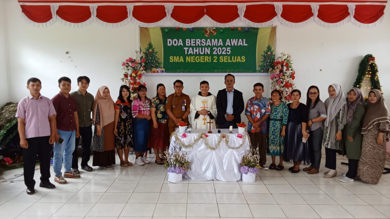 SMA Negeri 2 Menggelar Doa Bersama Awal Tahun 2025