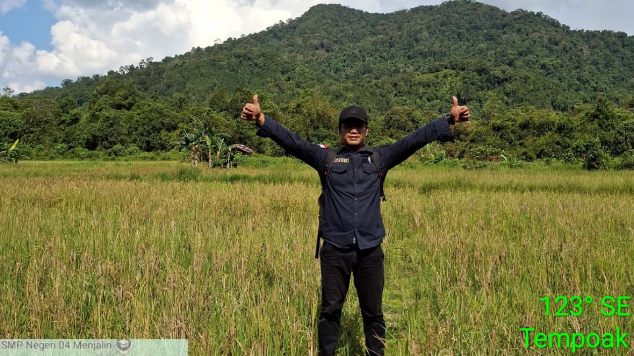Pelaksanaan Survei Lapangan di Desa Tempoak