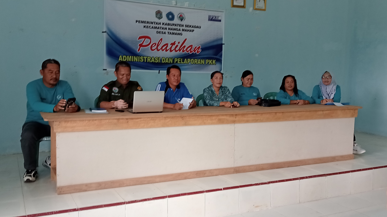 Pelatihan Administrasi dan Pelaporan PKK Desa Tamang