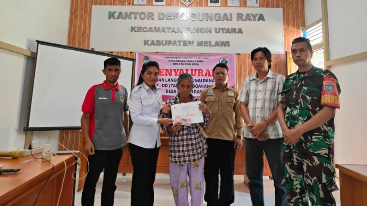 Penyaluran BLT Dana Desa Tahun Anggaran 2026 Desa Sungai Raya Berjalan Lancar