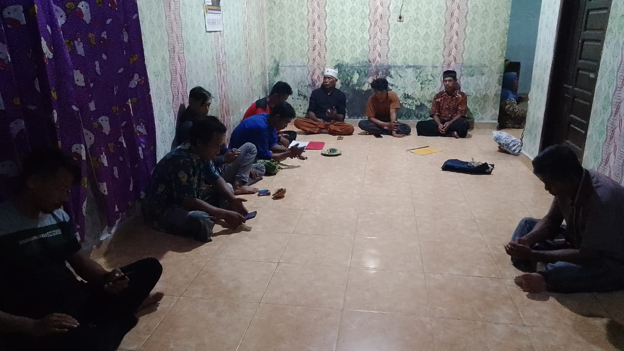 Rapat Rutin RT 005 Sabuai: Bahas Lingkungan Desa