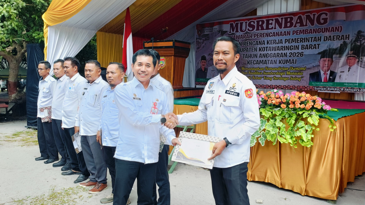 Desa Sabuai Raih Penghargaan Desa Terinovatif Kecamatan Kumai Tahun 2024