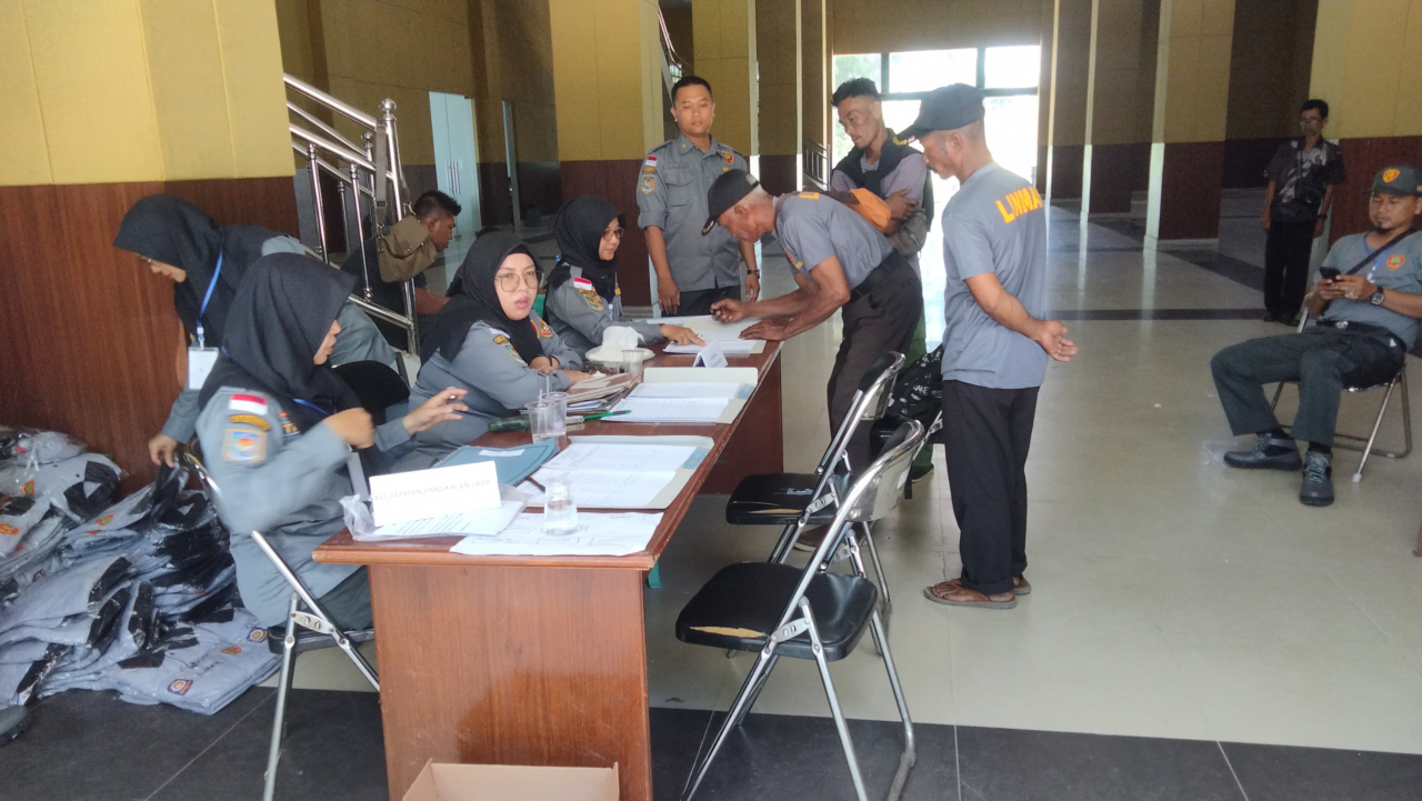 Satlinmas Desa Sabuai Ikuti Jambore Satlinmas Kabupaten Kotawaringin Barat Tahun 2024