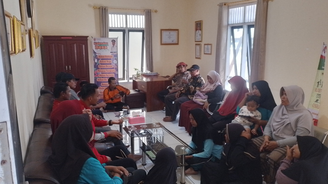 Kepala Desa Sabuai Gelar Pengarahan dan Evaluasi Kinerja Aparatur Desa