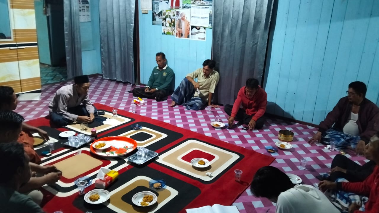 Rapat RT Sabuai Bahas Kebersihan & Pembangunan Desa