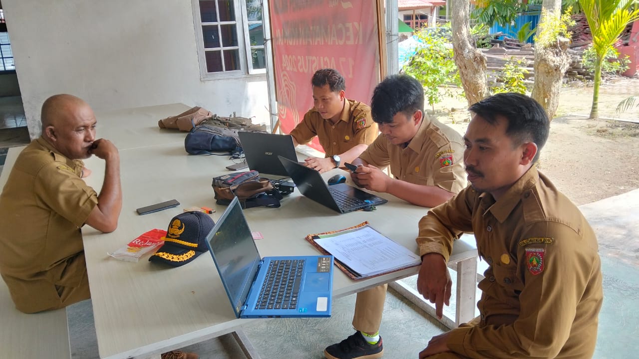 Verifikasi APBDes Sabuai 2025: Kaur Keuangan di Kumai