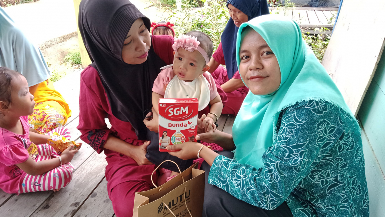 Kader Posyandu Melati Desa Janggi Gelar Kegiatan Penimbangan, Pengukuran, dan Pemberian Makanan Tambahan