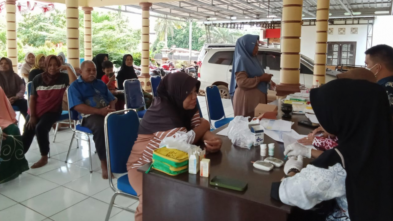 Kegiatan Posbindu Lansia Desa Suka Makmur