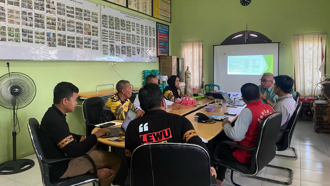 Sosialisasi Rencana Program CSR Wilmar Tahun 2025 di Desa Sembuluh Satu