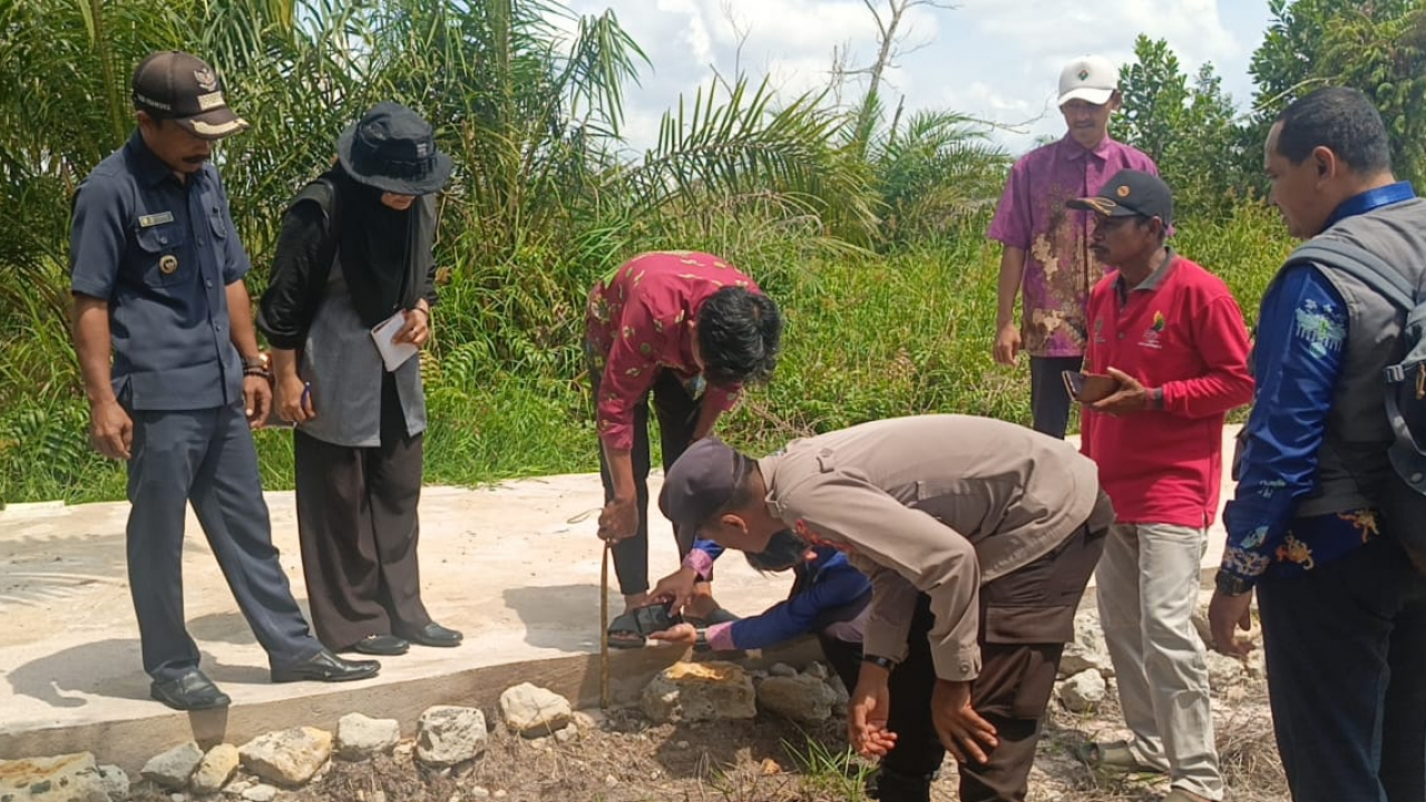Semenisasi Jalan Desa: Akses Lebih Baik di Sebangau Permai