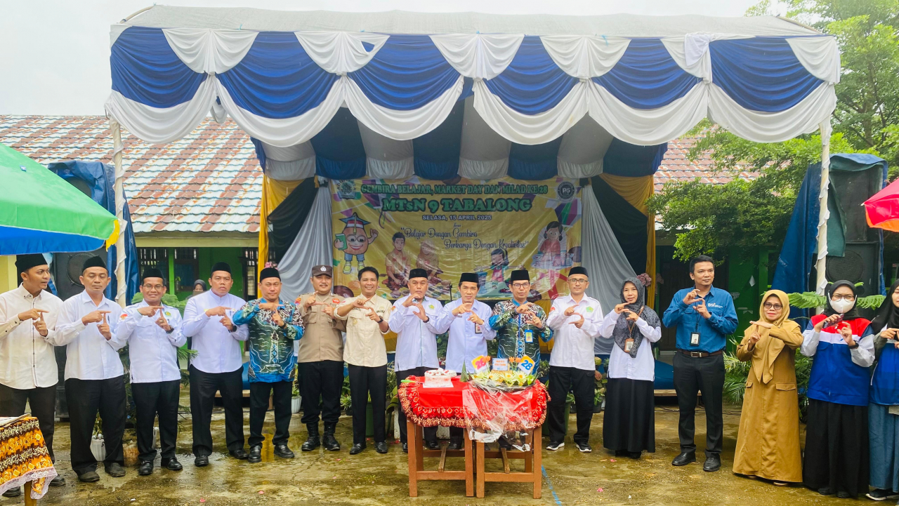 Kepala Desa Kapar Hadiri Milad MTsN 9 Tabalong ke-26