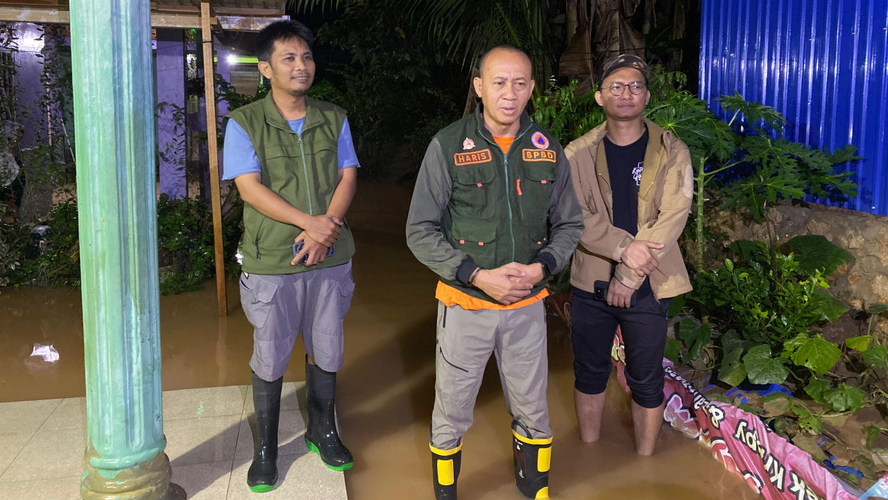 Kalak BPBD Tabalong Tinjau Lokasi Terdampak Banjir di Mungkur Raya Desa Kapar