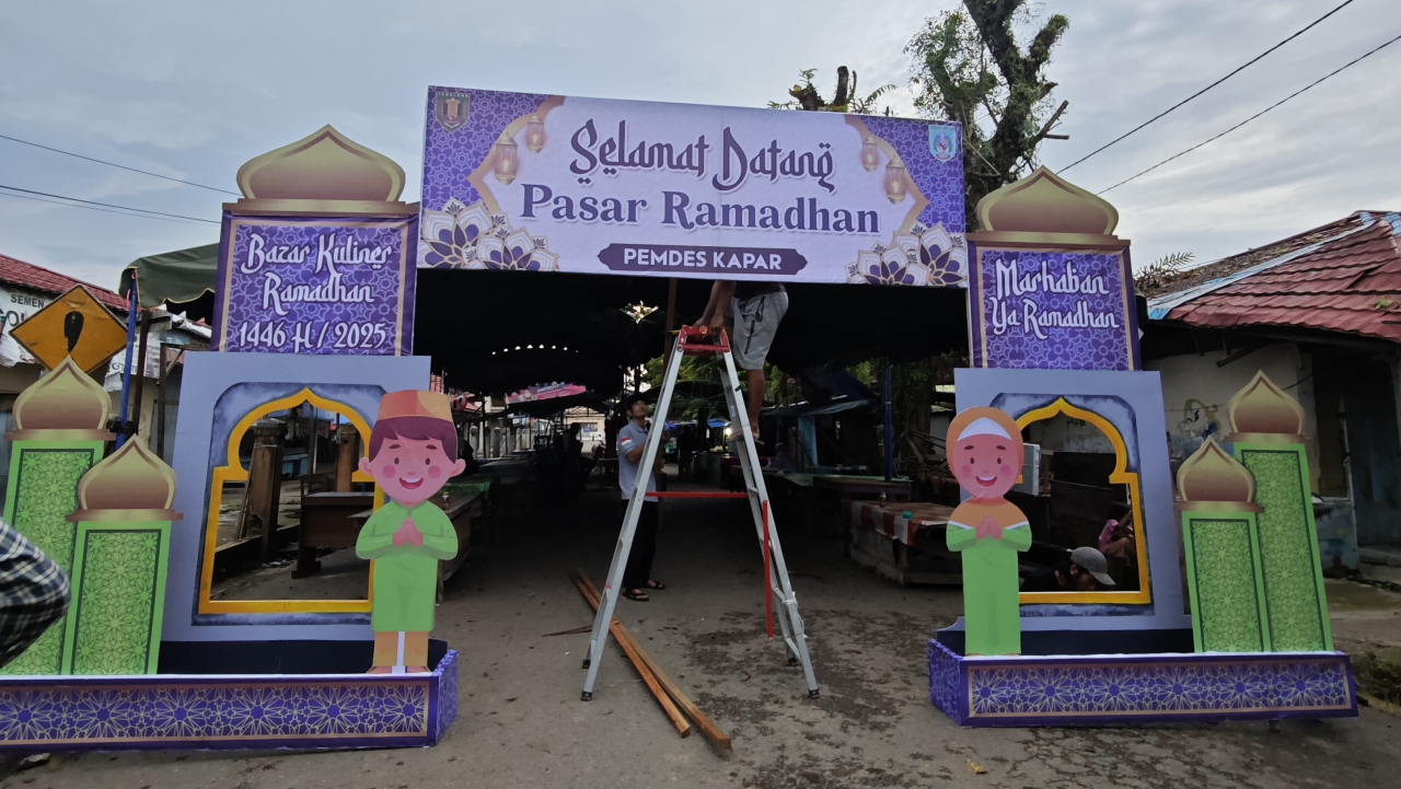 Semangat Gotong Royong Warnai Persiapan Bazar Kuliner Ramadhan Desa Kapar