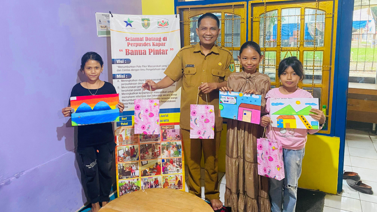 Meriahnya Lomba Mewarna di Perpustakaan Banua Pintar Desa Kapar