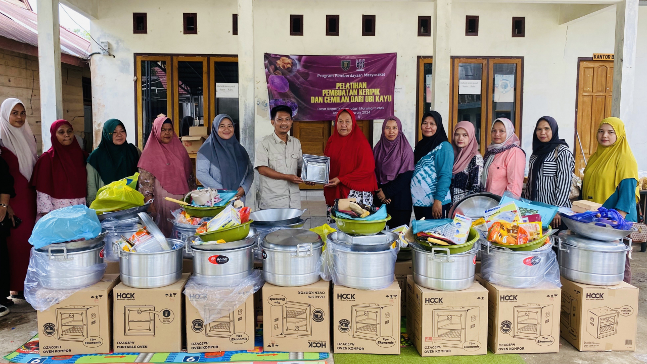 Pelatihan Keripik dan Ubi Kayu Desa Kapar