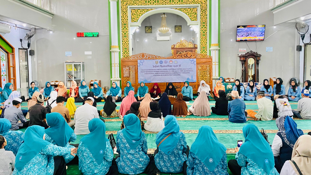 Safari Ramadhan Ketua TP PKK Kabupaten Tabalong di Desa Kapar