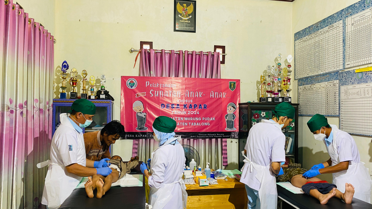 Pemdes Kapar Melaksanakan Sunatan Bagi Anak-anak Desa Kapar
