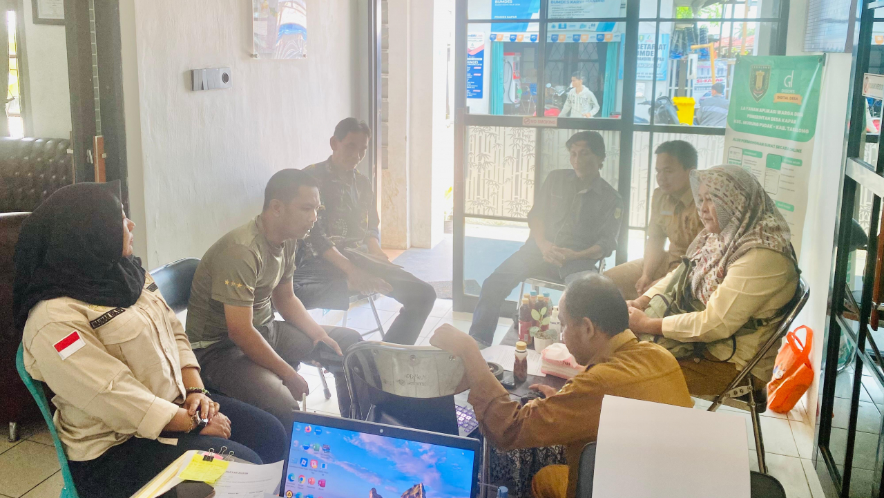 Rapat Koordinasi Pemerintah Desa Kapar dan BPD untuk Menyelaraskan Program Pembangunan Desa