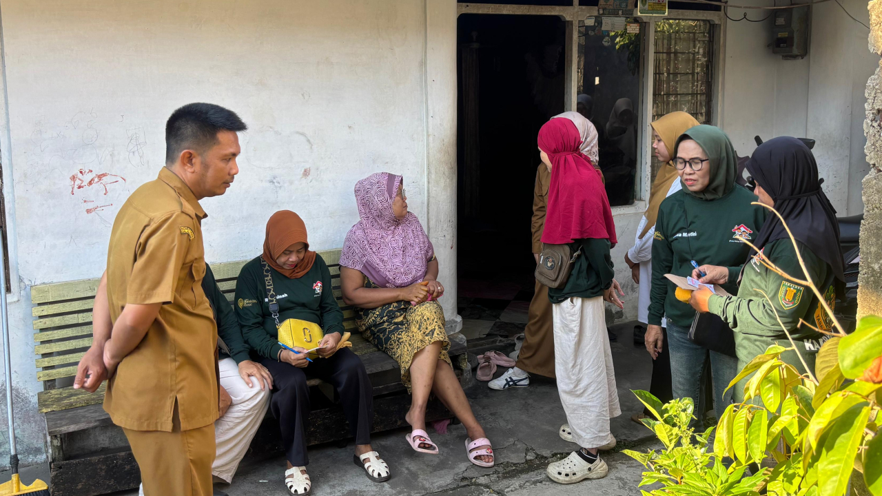 Kader PHBS  Sosialisasi Warga RT.05 Kapar