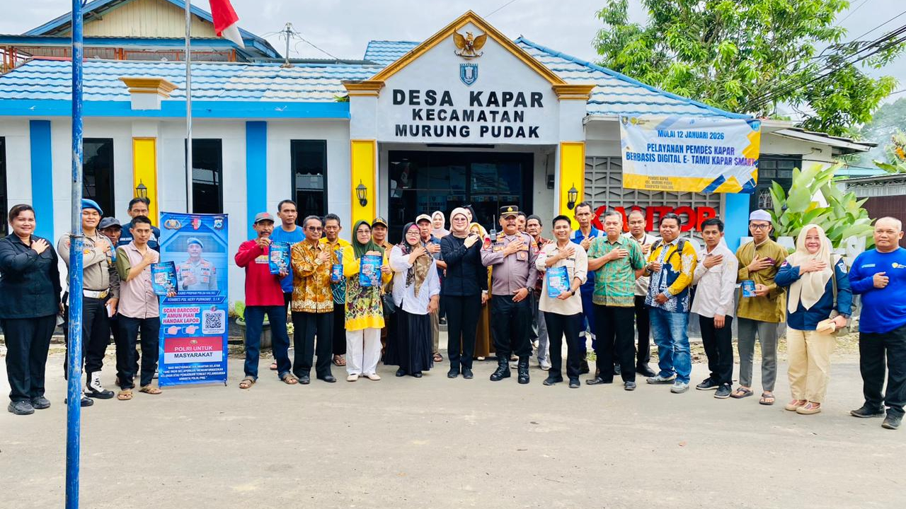 Polda Kalsel Sosialisasikan Aplikasi Pengaduan Cepat Polri di Desa Kapar