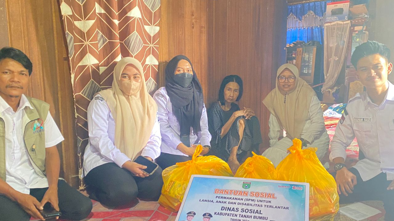 PENYERAHAN BANTUAN PERMAKANAN SPM LANSIA,ANAK DAN DISABILITAS TERLANTAR