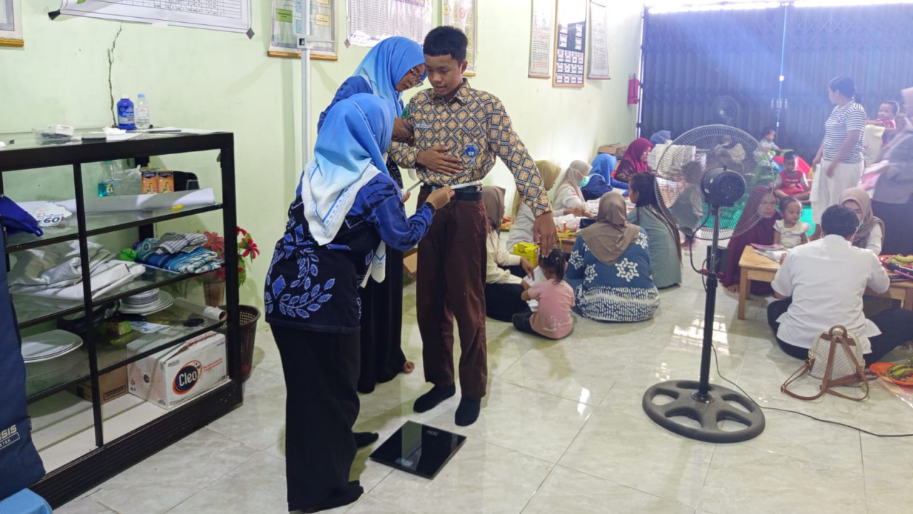 Kegiatan Posyandu Integrasi Layanan Primer (ILP) pertama tahun 2026 di Balai Posyandu Desa Baroqah.