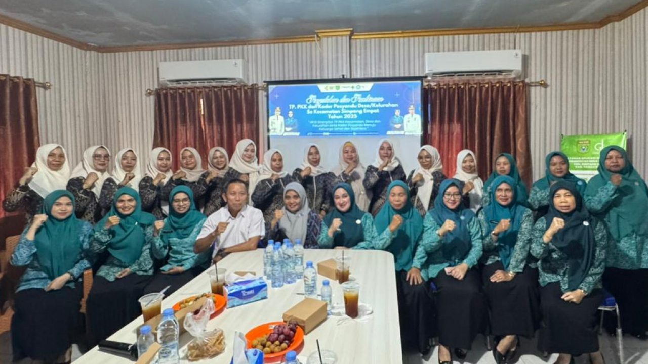 Dorong Peningkatan Pengetahuan dan Peran Aktif Kader Posyandu Desa, TP PKK Kecamatan Simpang Empat Adakan Penyuluhan dan Pembinaan di Desa Baroqah