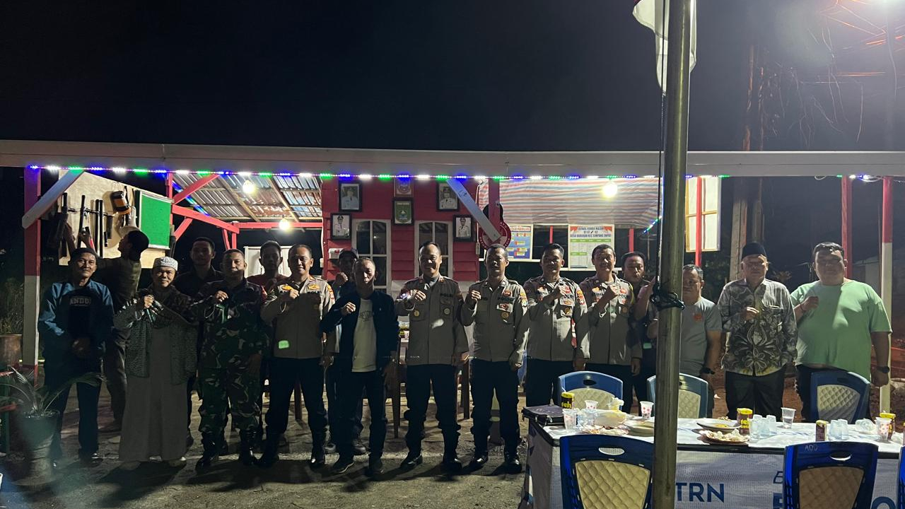 POS SATKAMLING RT 07 JALAN VETERAN DESA BAROQAH DIKUNJUNGI TIM PENILAI SAT BINMAS POLRES TANAH BUMBU