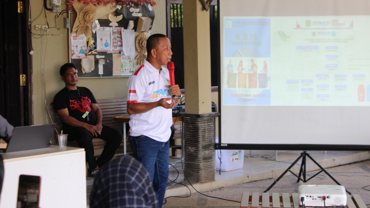 Dari Sampah Menjadi RUpiah: Inovasi Pengelolaan Persampahan Desa Baroqah
