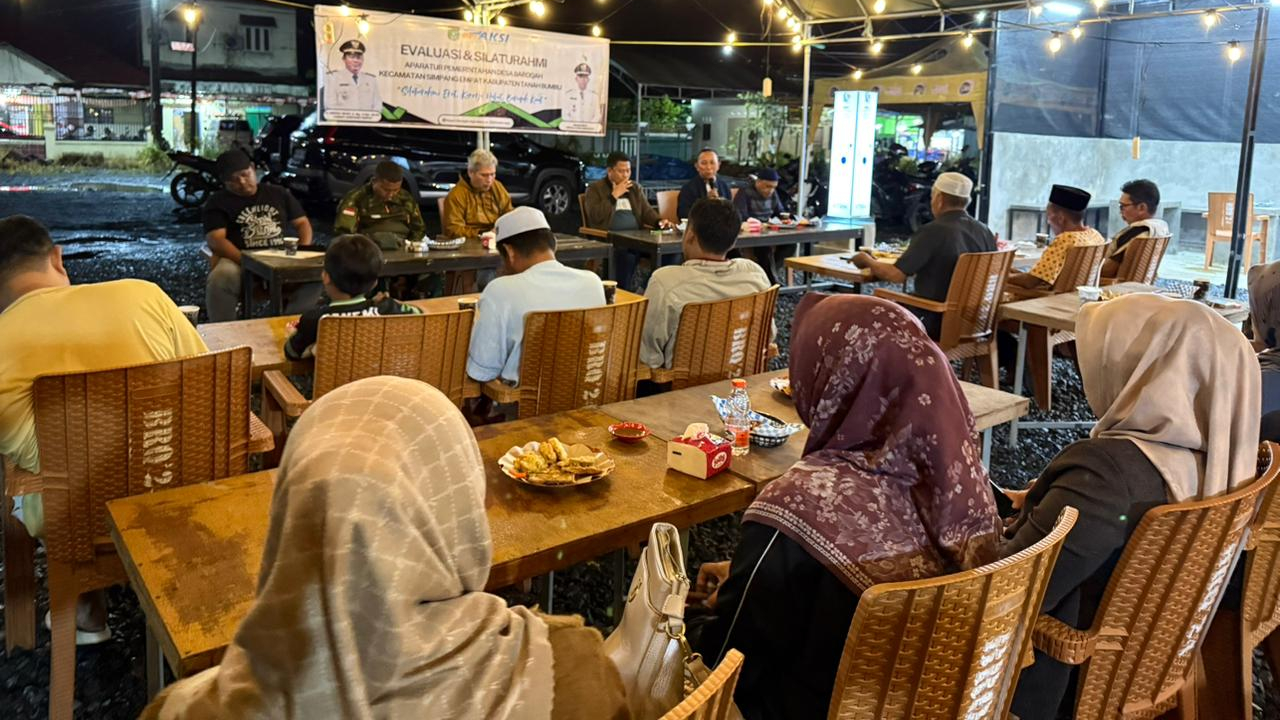 Evaluasi dan Silaturahmi Aparatur Desa Baroqah: Memperkuat Kinerja Demi "Baroqah Kuat"