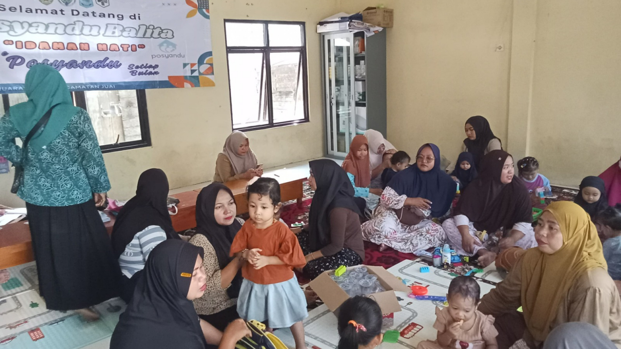 Posyandu Balita Desa Muara Ninian Disertai Pembagian Vitamin A