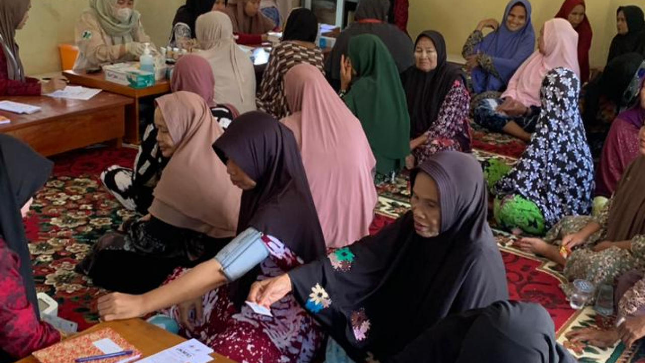 Desa Muara Ninian Gelar Posyandu, Posbindu, dan Posyandu Lansia untuk Tingkatkan Pemantauan Kesehatan Masyarakat