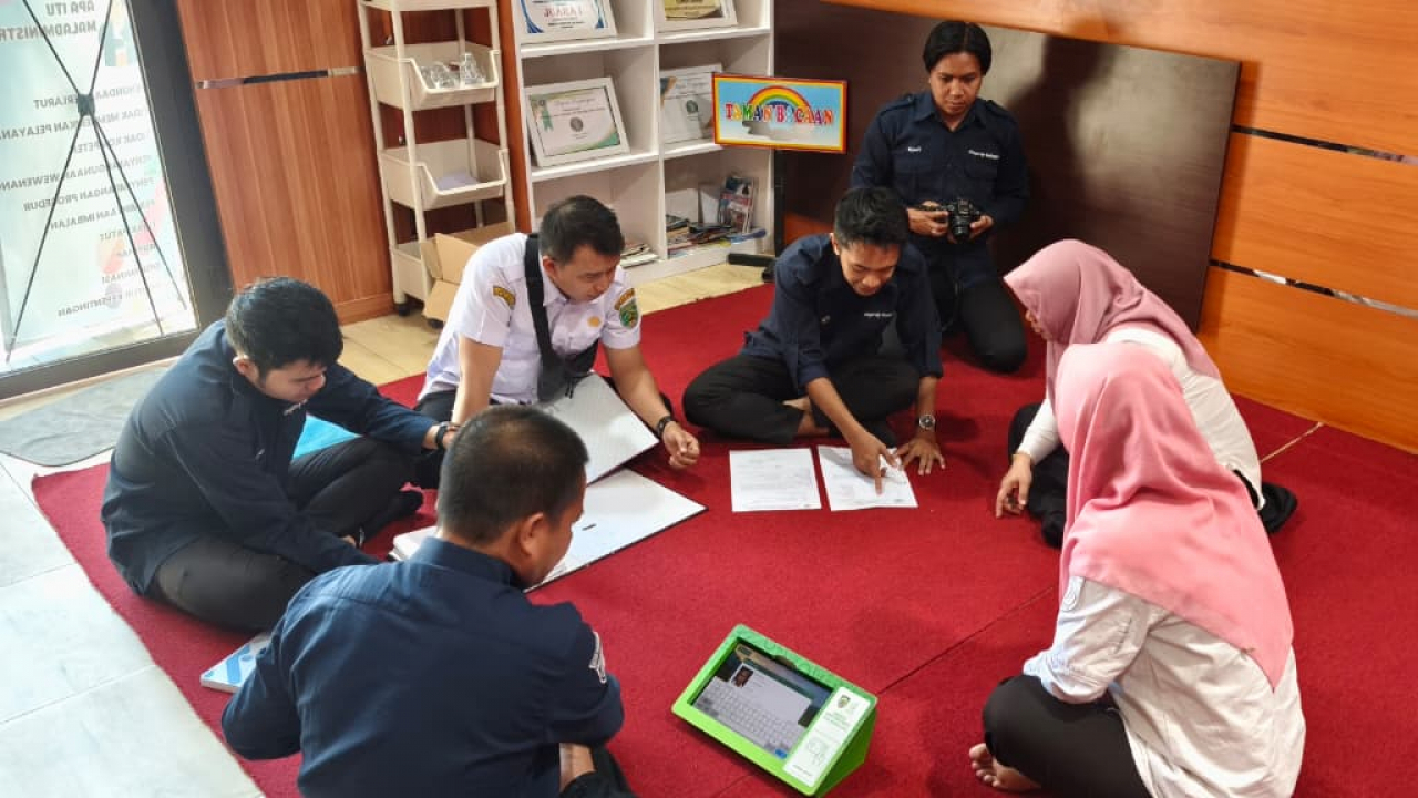 Desa Muara Jaya Ikuti Pembinaan Tata Naskah dan Kearsipan Surat-Menyurat