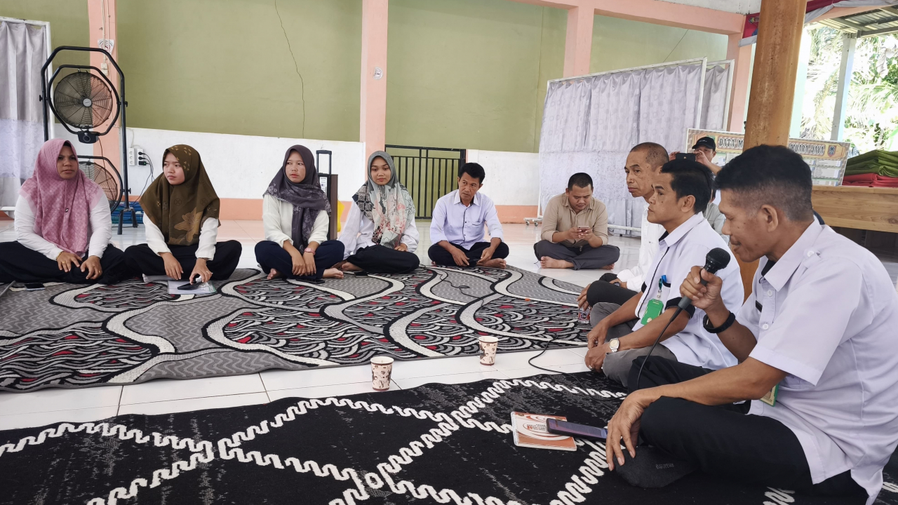 PEMBINAAN CAMAT AWAYAN UNTUK DESA MUARA JAYA DALAM MENGHADAPI LOMBA TINGKAT KABUPATEN
