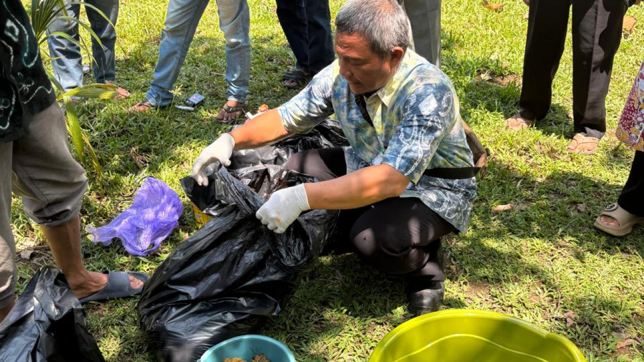 Pemdes Muara Jaya Gelar Sosialisasi Pembuatan Pupuk Biogas dari Kotoran Hewan